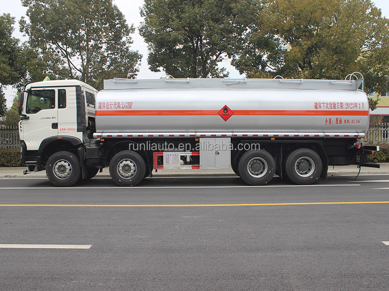Shacman Delong Chemical Tank Truck Euro 6 80km/H Maximum Speed Fuel Tank Truck
