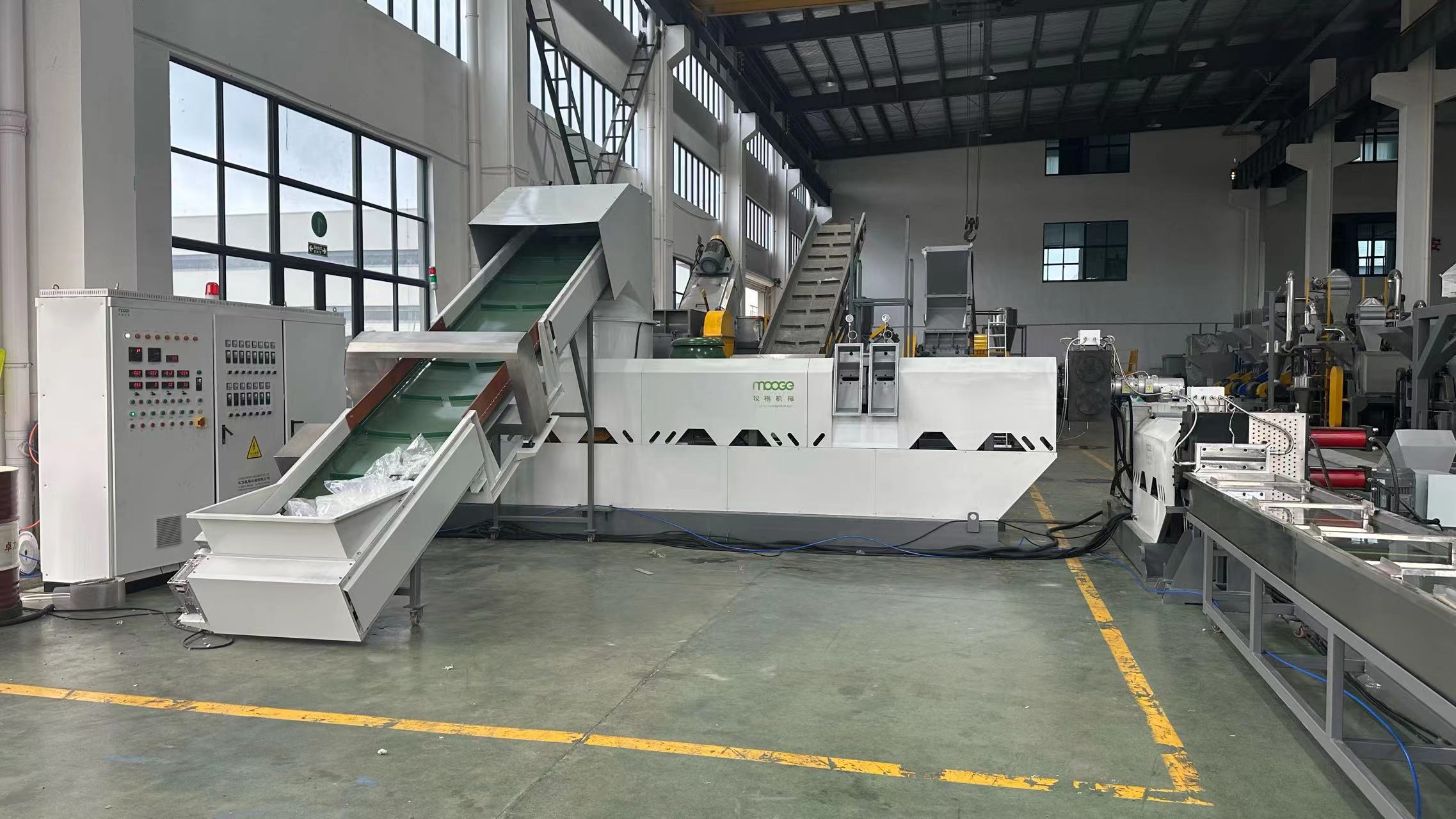 RSL-Series Dual Stage Plastic Pelletizing Machine For Efficient Soft PE / PP Recycling