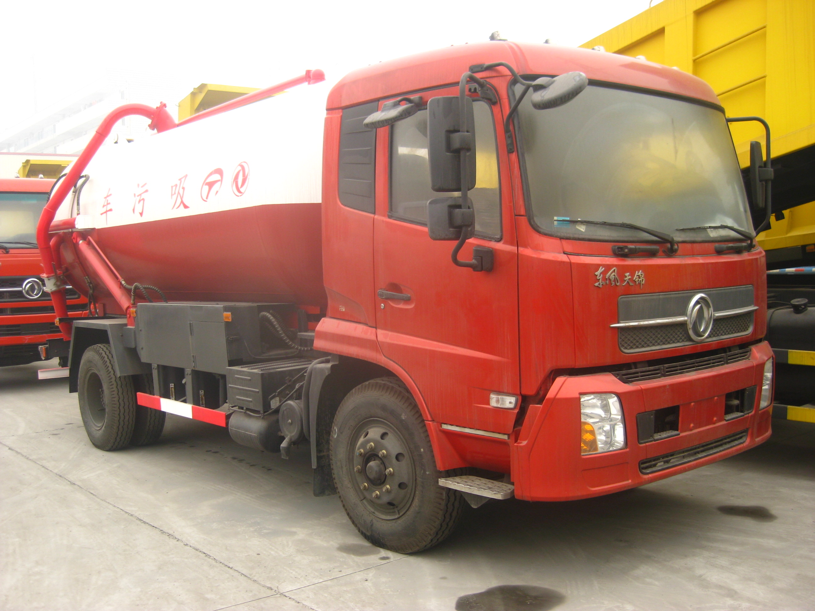 8000CBM Vacuum Suction Tanker Truck for Sewer Cleaning and Sewage Disposal