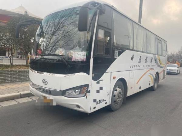 Used Higer Bus Model KLQ6882 39 Seats Steel Chassis Used Passenger Bus Yuchai