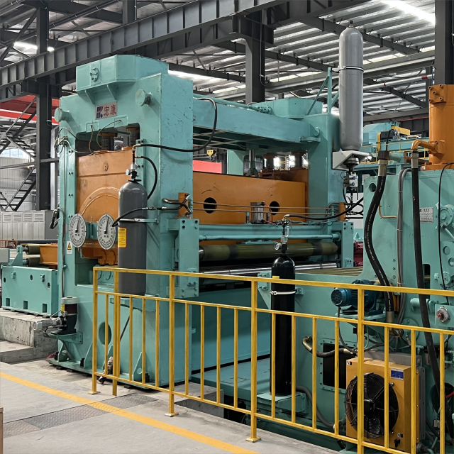 25mm Thick Plate Leveling Cross Cutting Production Line with 35KG Pump Core Components