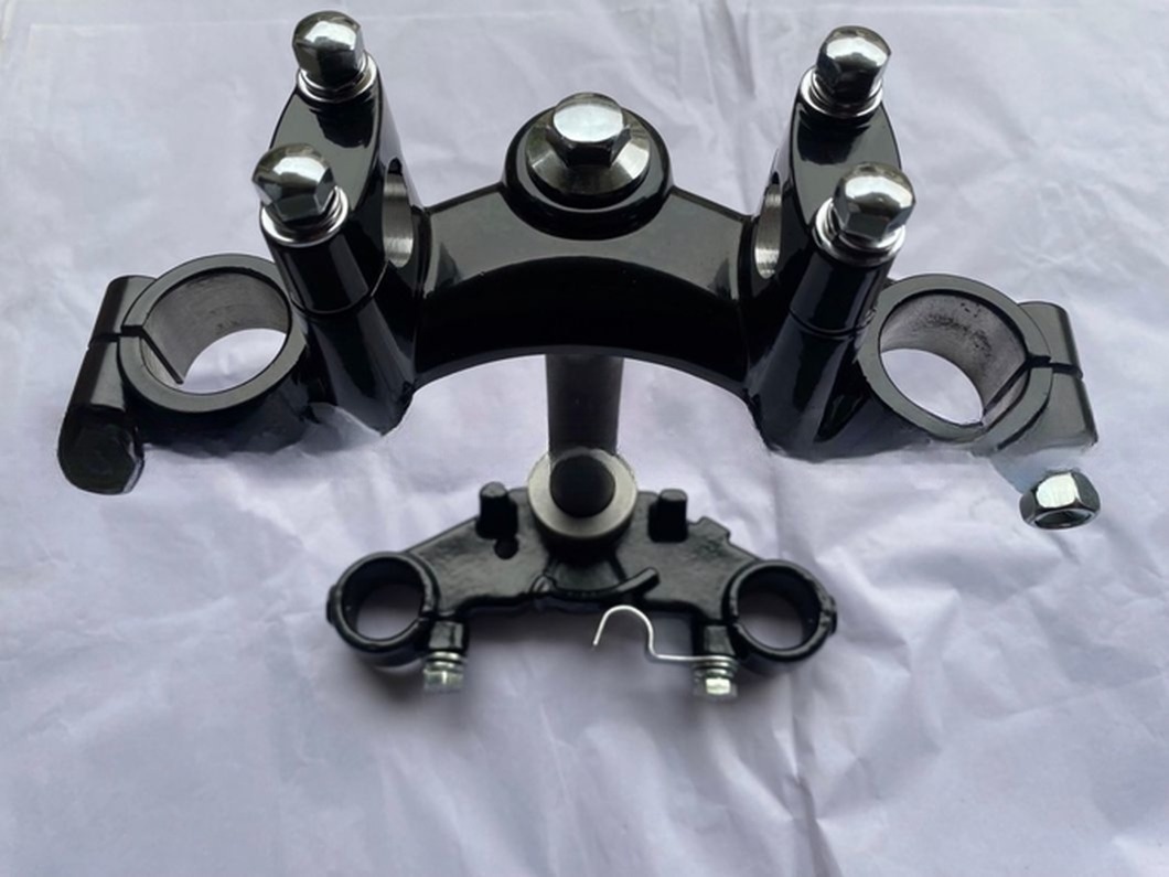 Suzuki Gn125 Steering Stem Comp. Motorcycle Parts