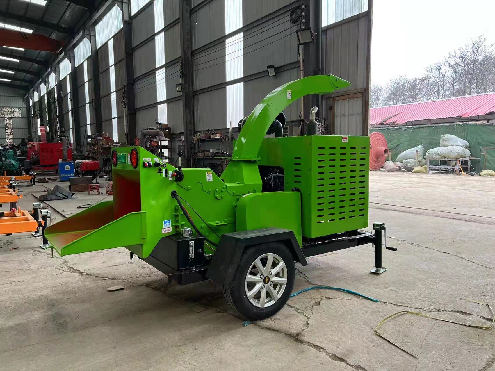 Tree branch wood chipper branch shredder wood chipper shredder for branches