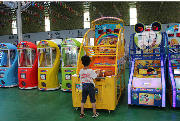 110 / 220V Indoor Street Arcade Basketball Game Machine For Children