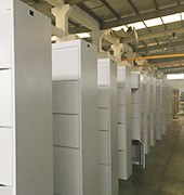 24/7 Locker Delivery Service Drop Off Pick Up , Electronic Laundry Lockers System Station With 15 Inch Touch Screen