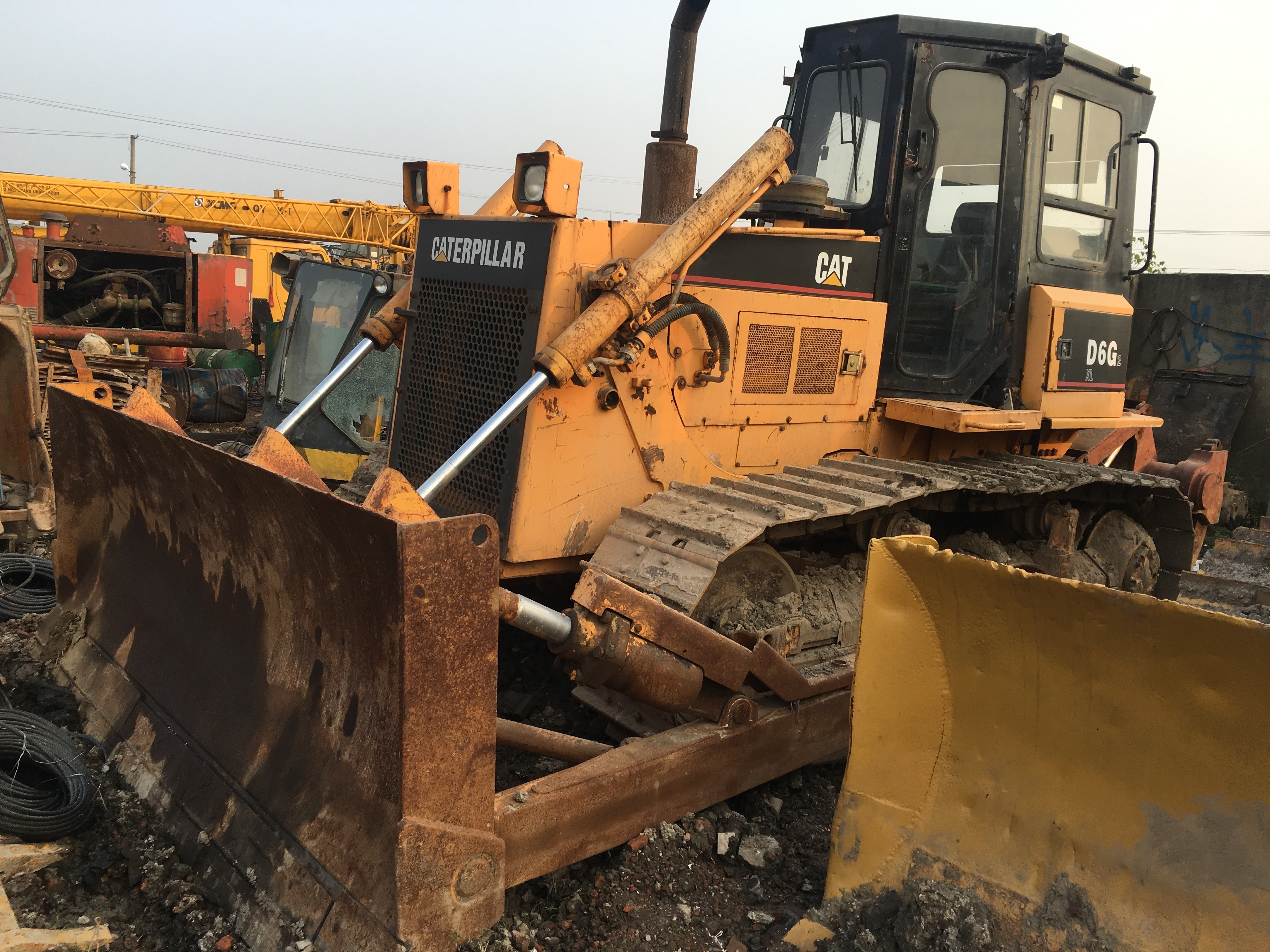 Used CAT CATERPILLAR D6G D6D D7H Japan Original Crawler Bulldozer Dozer For Sale