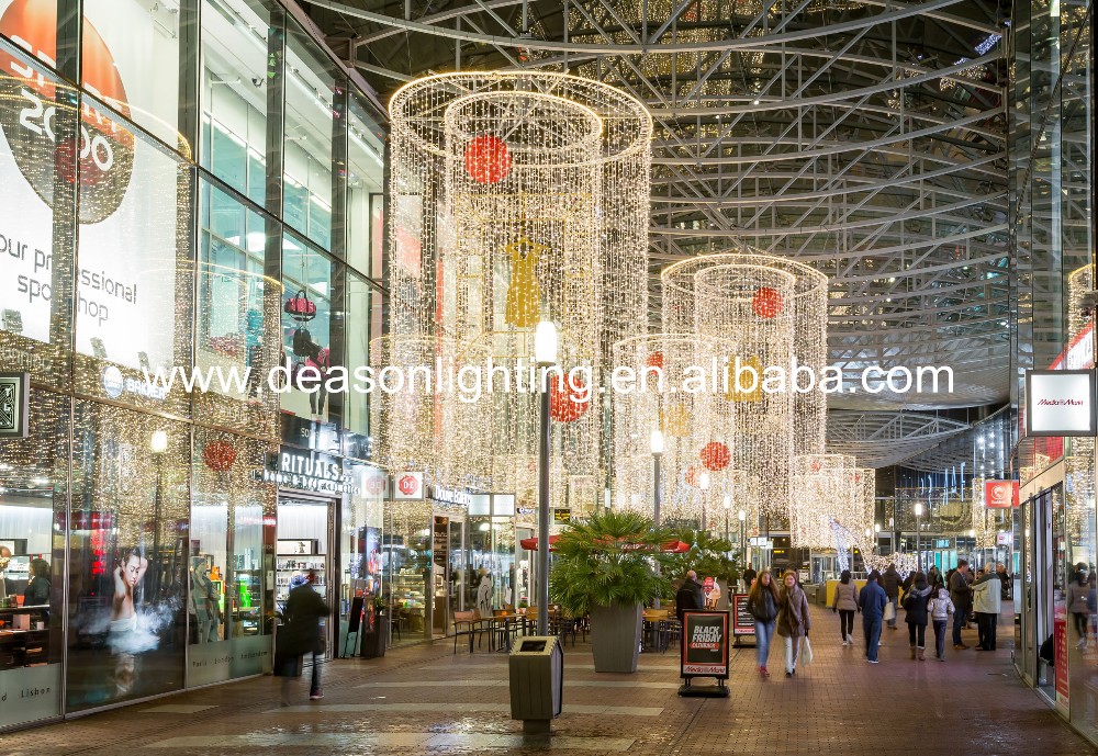 shopping center christmas decoration lights