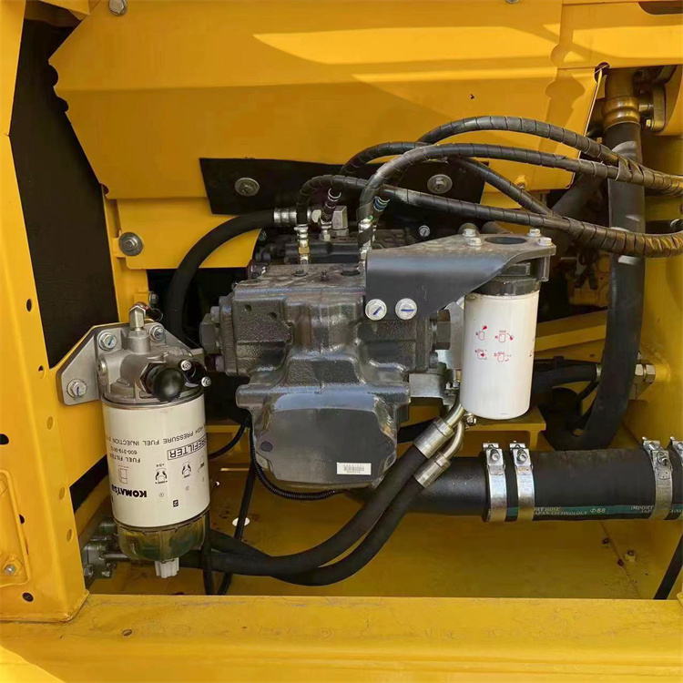 Second Hand 2022 Komatsu PC210 Excavator with Original Hydraulic Pump in Japan Market