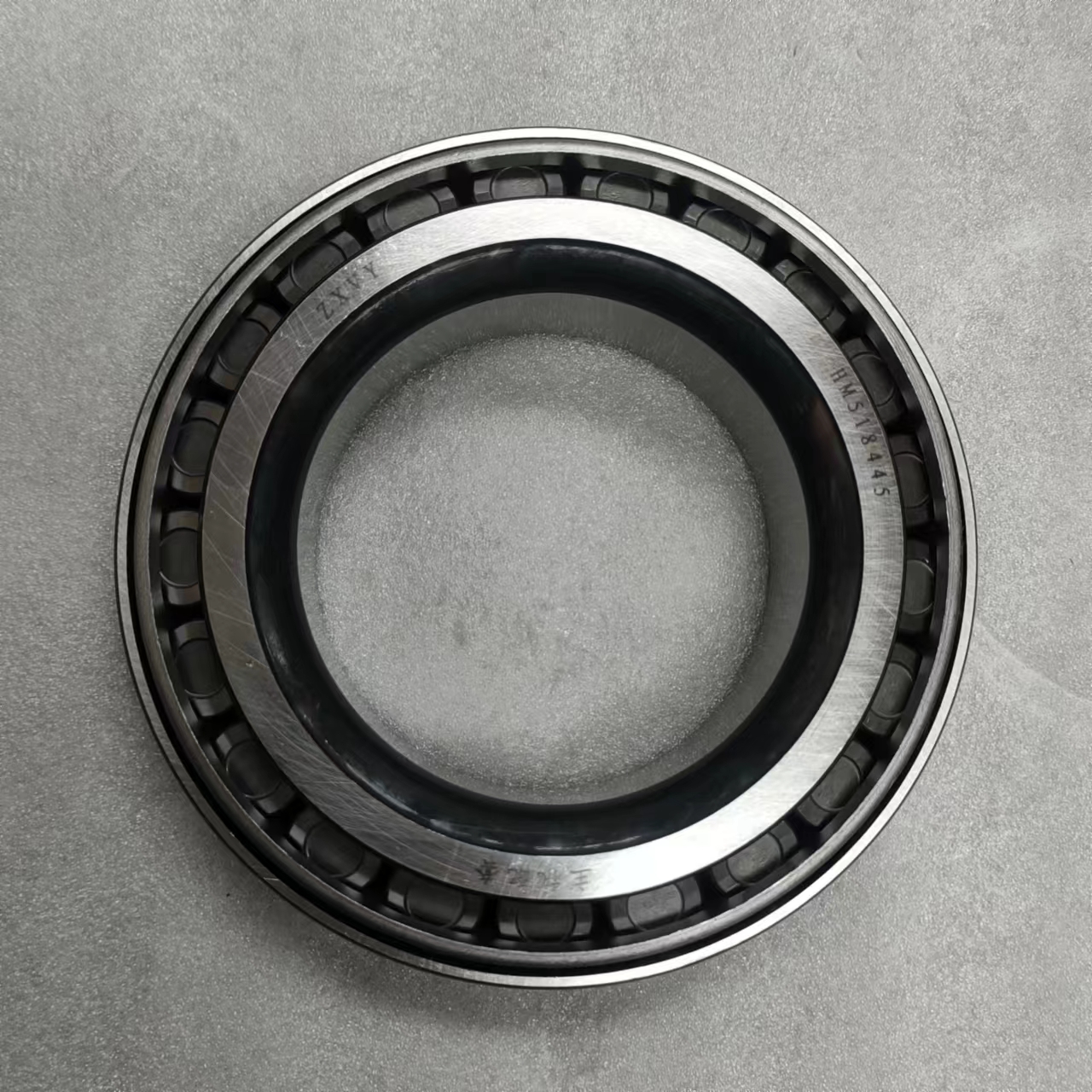 Trucks Car Model Metal Tapered Roller Bearing Set HM518445/10 hm518410 for Rear Wheel