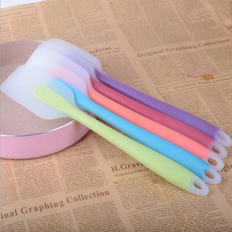 Wholesale 100% Food Grade Custom Reusable Fancy Silicone Spatula For Christmas