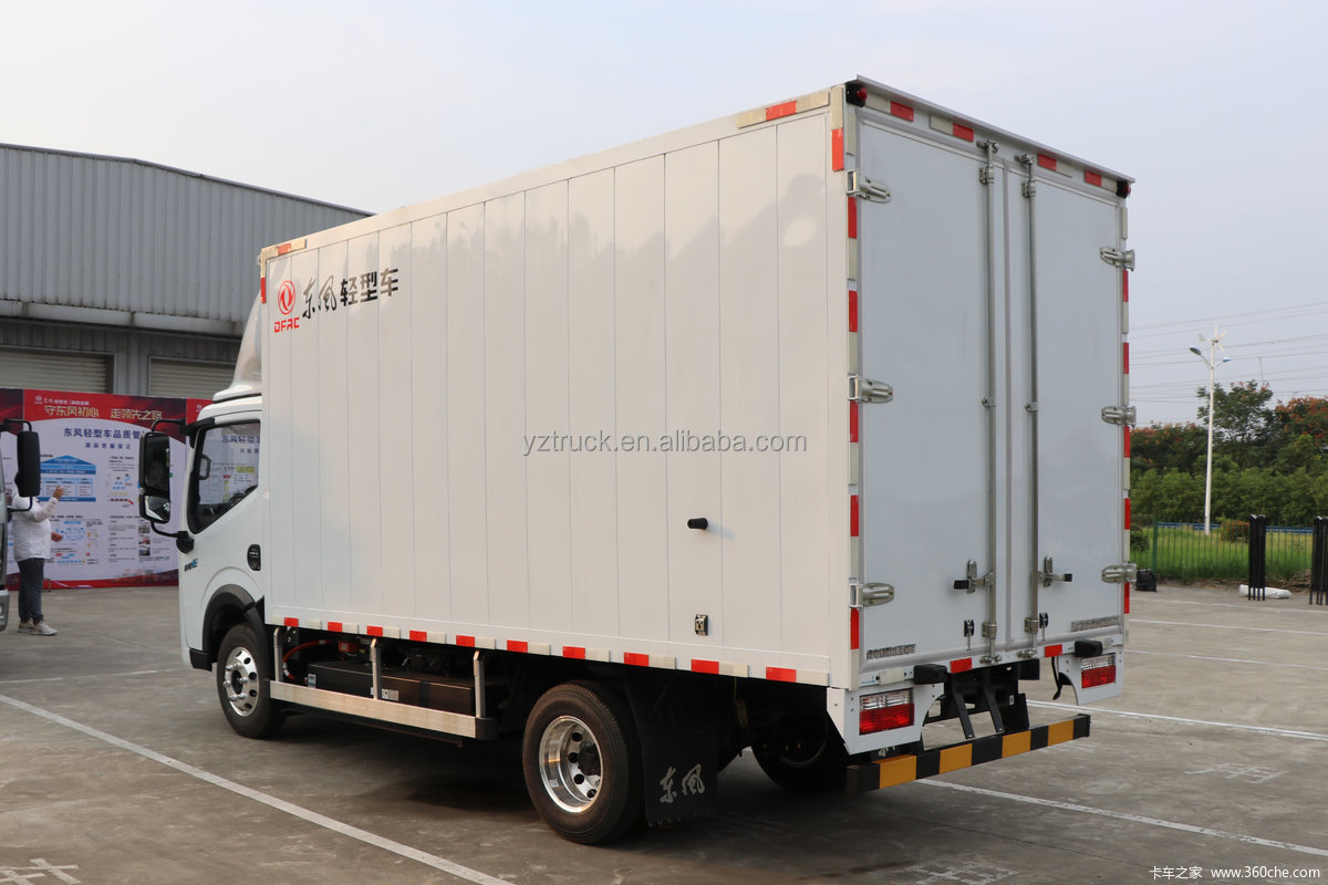 Electric Fuel Type Dongfeng Cargo Trucks with 4200X2100X2100 mm Cargo Tank Dimension