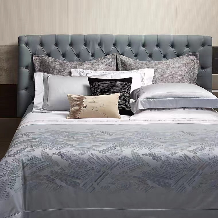 Flower Printed Luxury Bedding Set for Queen Size Bed 7 Pieces Duvet Cover Set