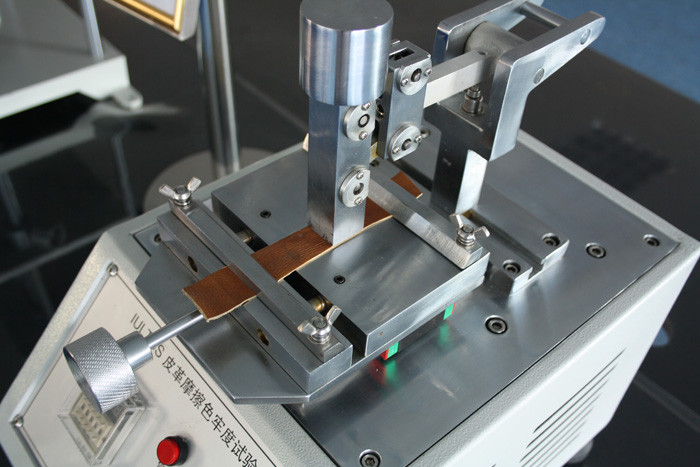 IULTCS Leather Color Fastness Cycles Of To And Fro Rubbing Leather Color Fastness Tester