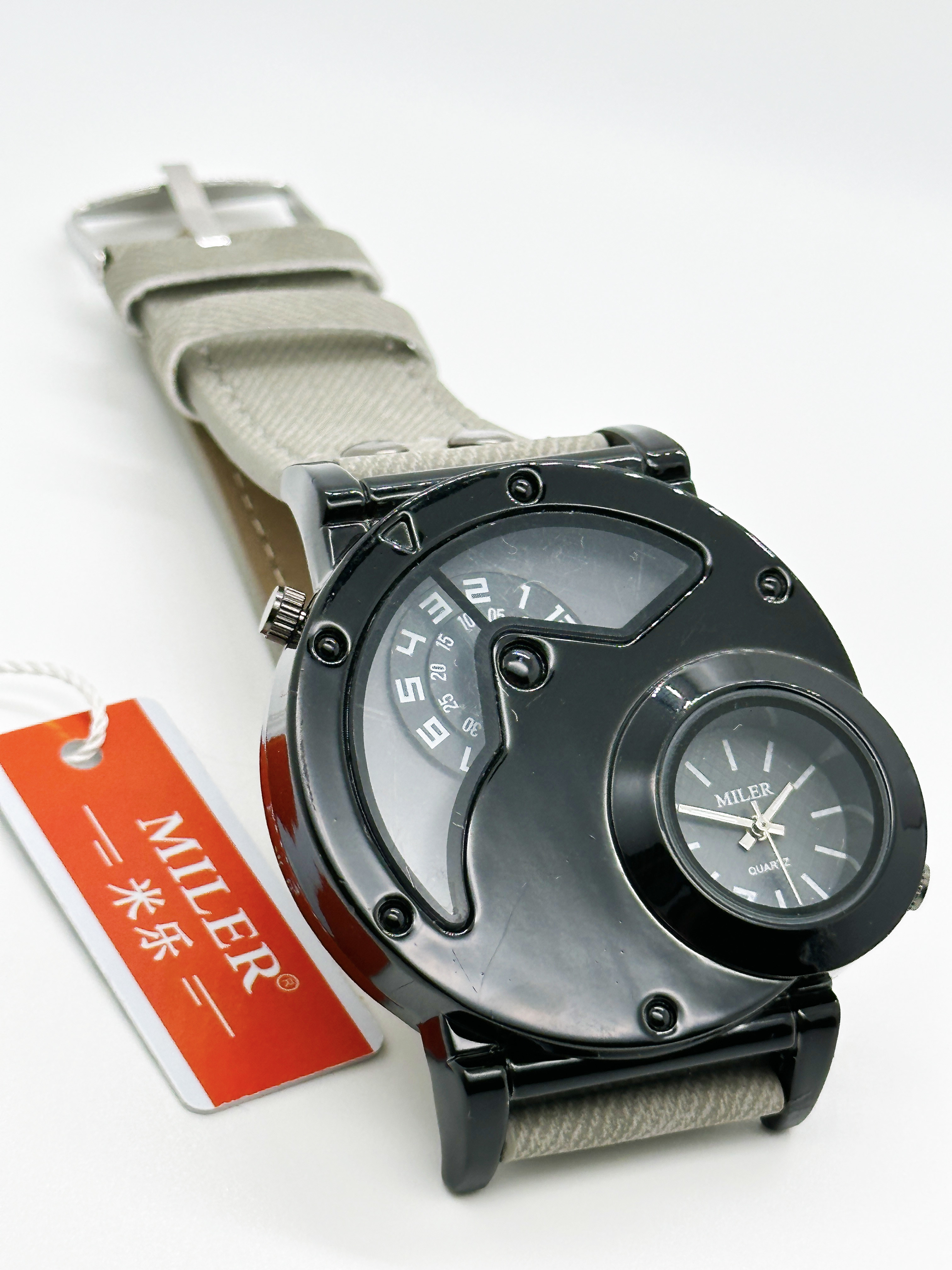 Durable Denim Quartz Wrist Watch Custom Logo With Secure Hook Buckle