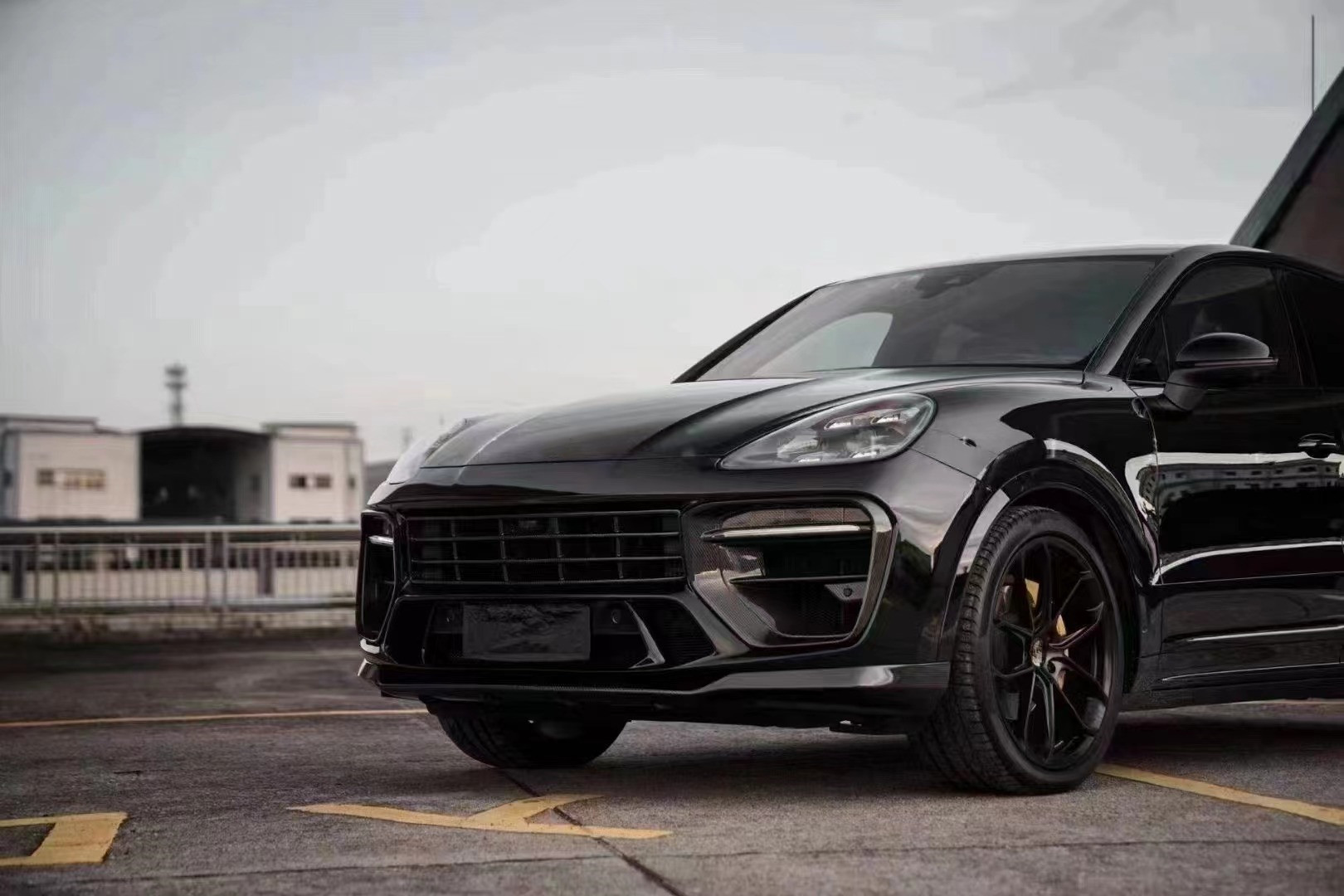 Cayenne Porsche Body Kit Dry Carbon Fiber MTR Style Front Lip Diffuser