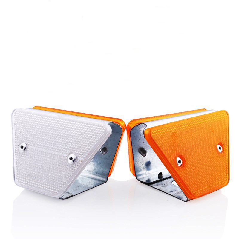 Highway Guardrail Plastic V Type Road Reflectors High Visible Road Stud Reflector