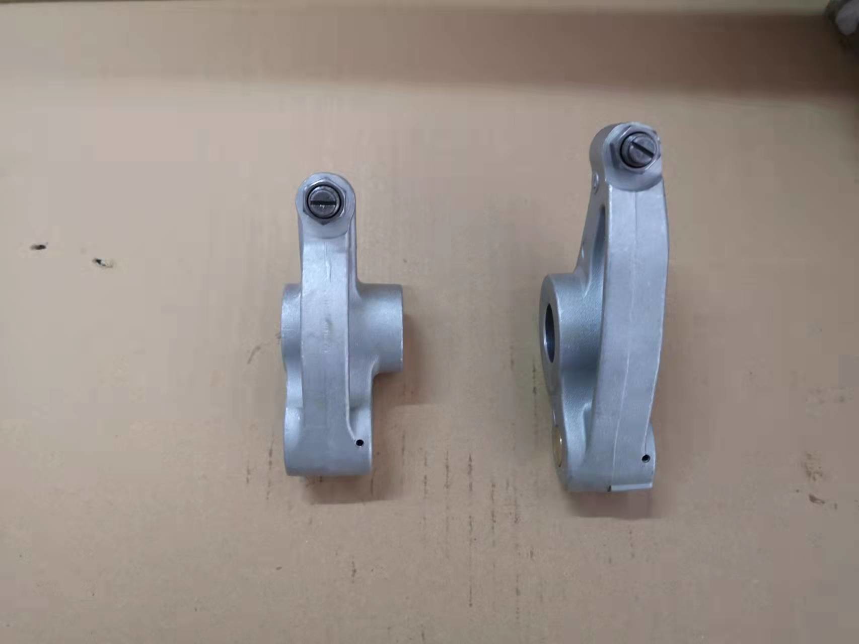 4HK1 6HK1 Rocker Arm 8973064213 Cylinder Head Air Inlet Rocker Arm Excavator ZX240 ZX360 Truck NPR NQR FSR FVR