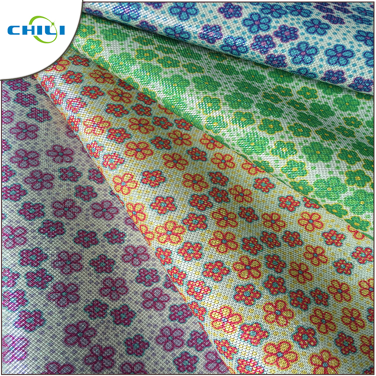 Shinnning Synthetic Leather Fabric Floral 0.7±0.1mm Thickness Precision Cutting