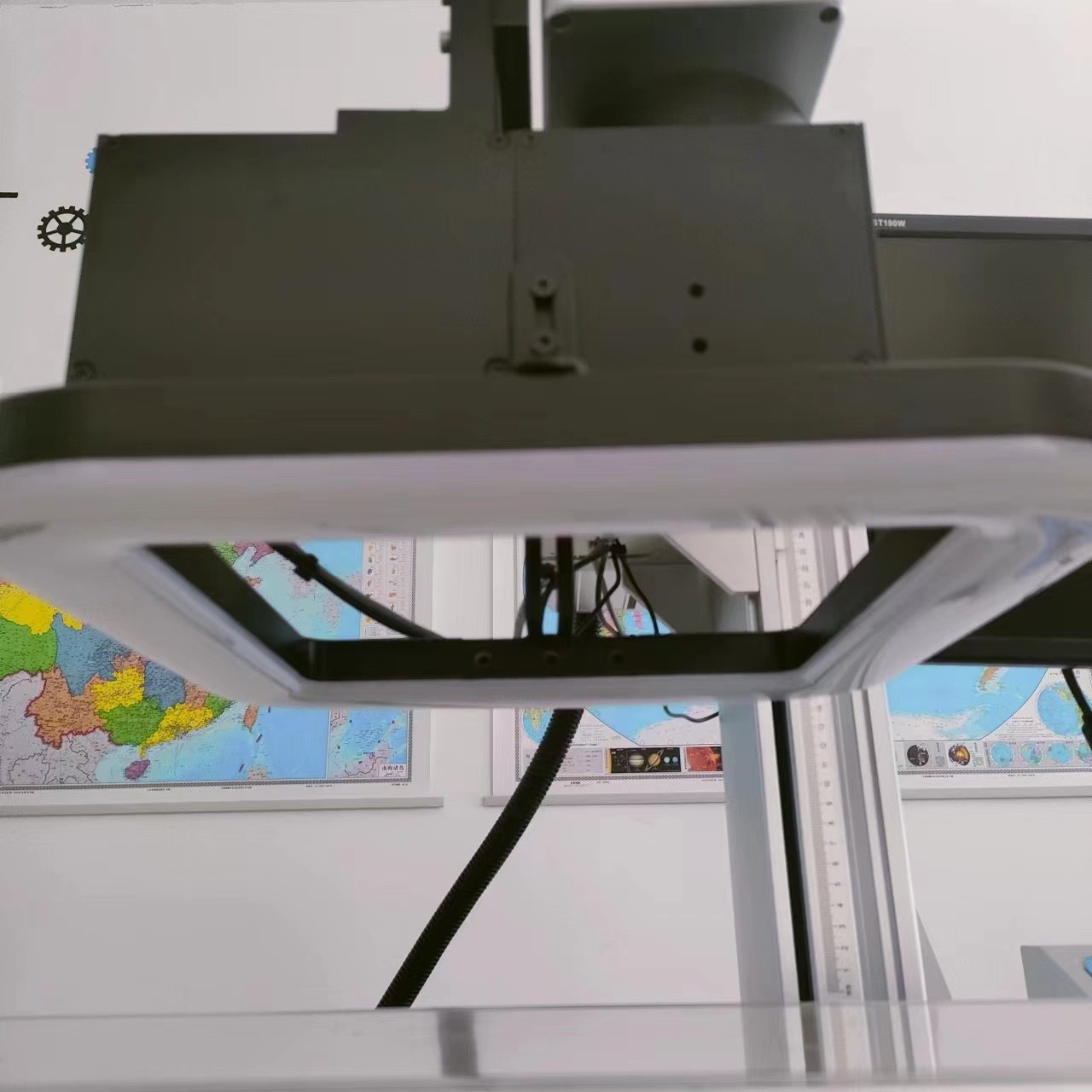 CCD Vision Positioning Laser Marking Machine 100W Automatic Sensing