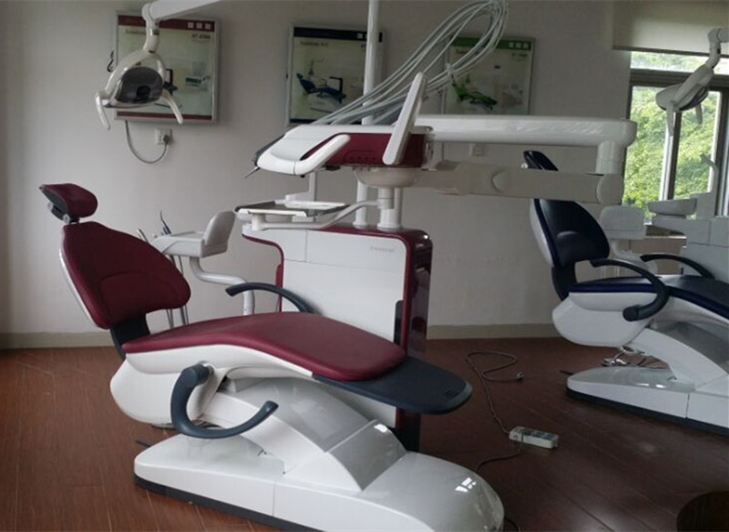 Operating Hydraulic Dental Chair Unit Swing Type D580 24V
