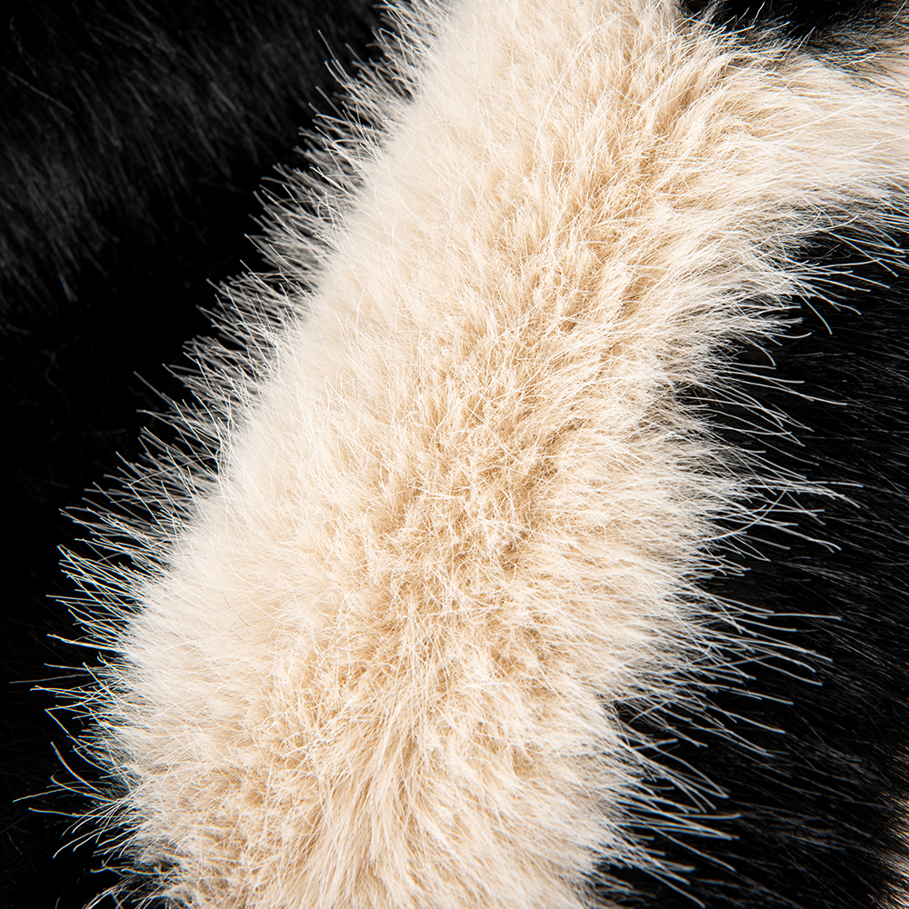 Long Pile Faux Fur Fabric for Winter Season Strip Printed Design 150D Yarn Count