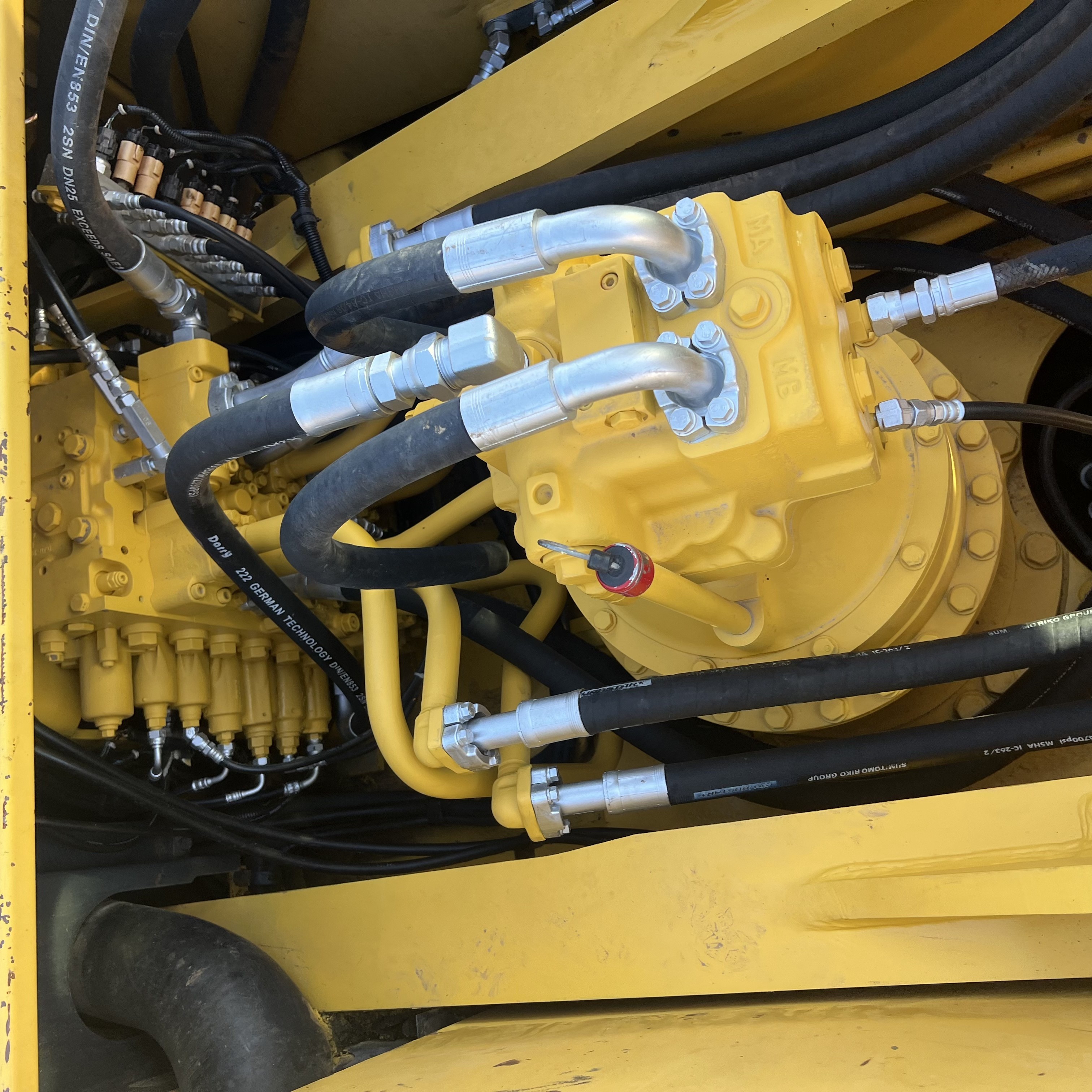 Used Komatsu PC450-8 Excavator Second Hand 40tons 45tons Digger For Mining Site Construction Machinery