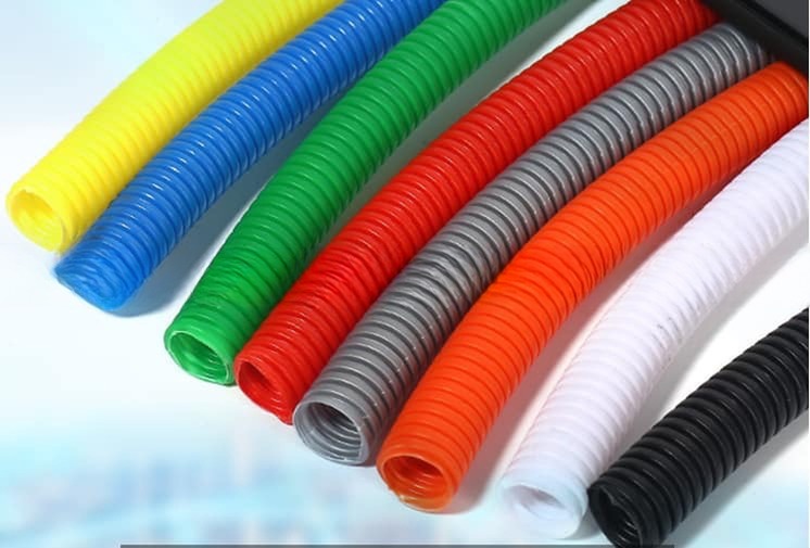 Plastic Pipe Extrusion Machine / Plastic Extruder / PP PE PA Single Corrugated Pipe Line