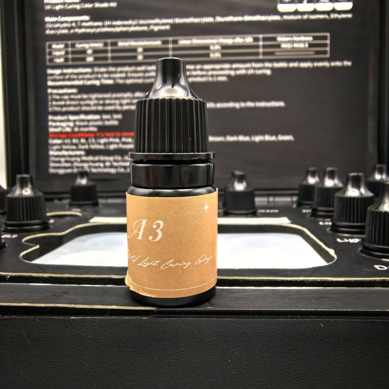 Non-Toxic and Environmentally Friendly UV-Curable Dental Resin Glaze for Operator-Friendly Brush Color Curing Performance