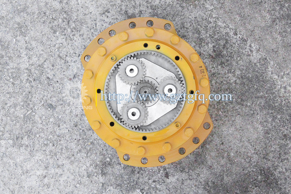 Komatsu PC200-6 6D95 Excavator Spare Parts 20Y-26-00100 Swing Gearbox