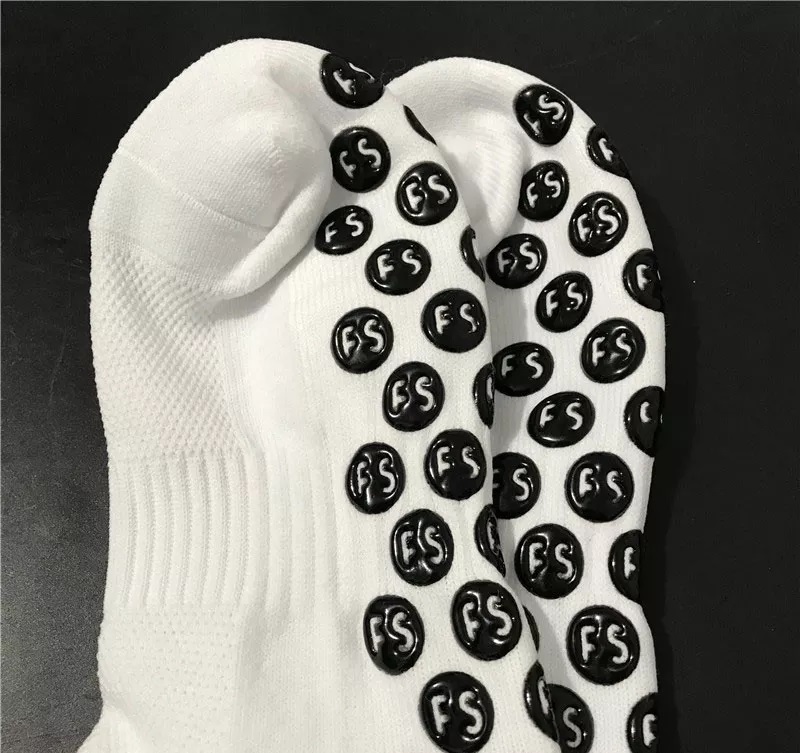 Youth Football Socks with Non-Slip Grip and Customized Logo in Woven Polyester Fibre