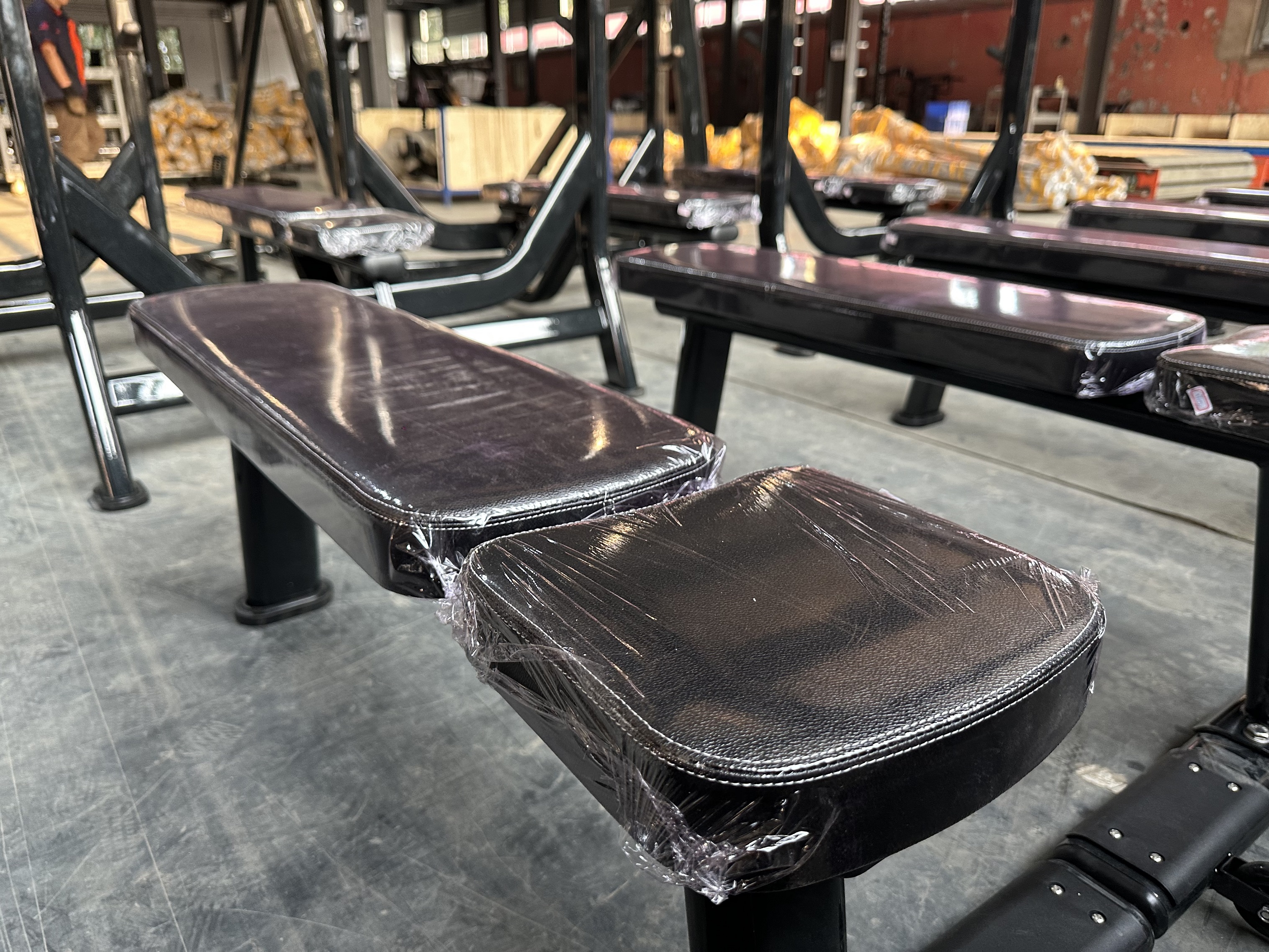 Commercial Gym Machines Bodybuilding Weight Lifting Home Training Gym Flat Bench Made of Durable Steel