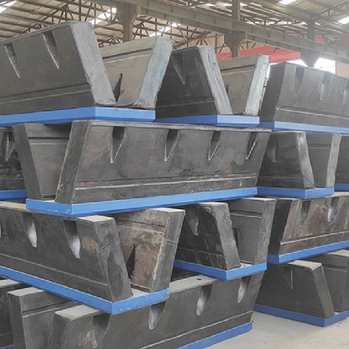Super Arch Type Rubber V Type Fender Marine For Port Berthing Wharf
