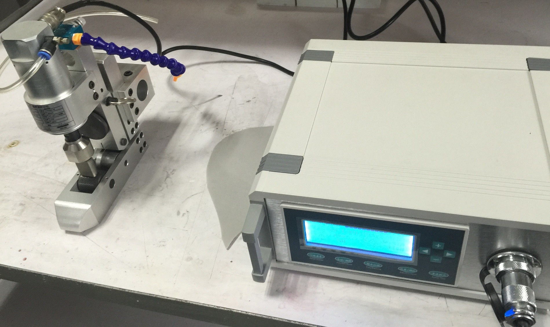40khz Ultrasonic Sealing Machine Curtain Cutting with Lace or Smooth Horn