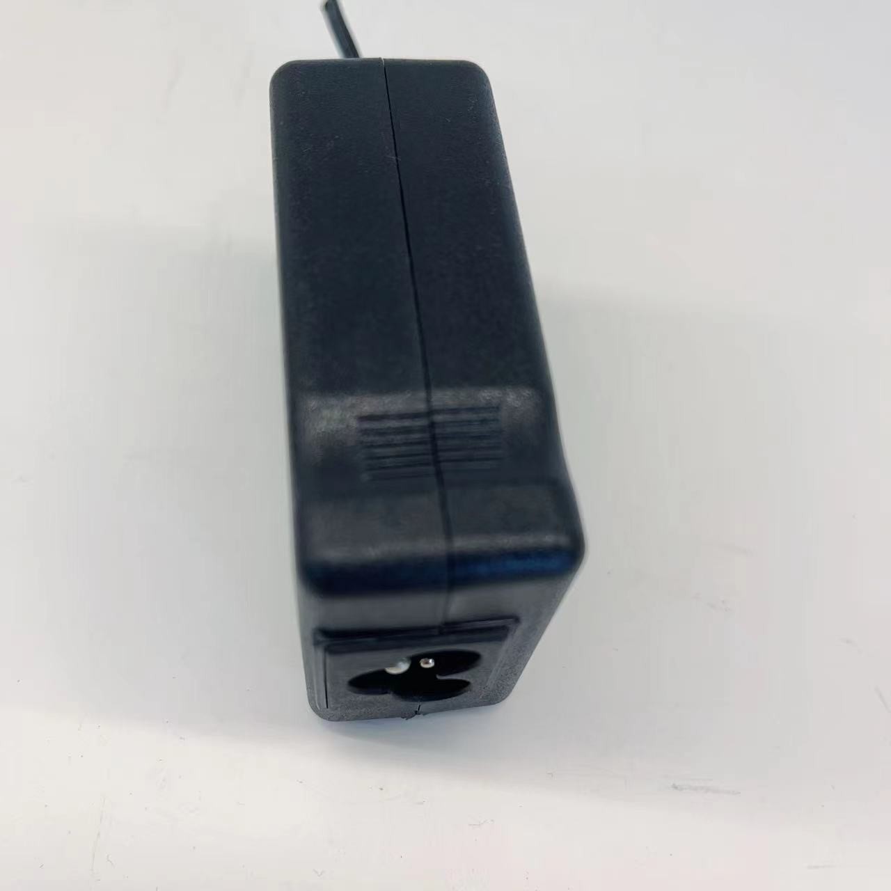 BT Speaker 5V 3A Desktop Power Adapter WIth 1.2m Cable Length