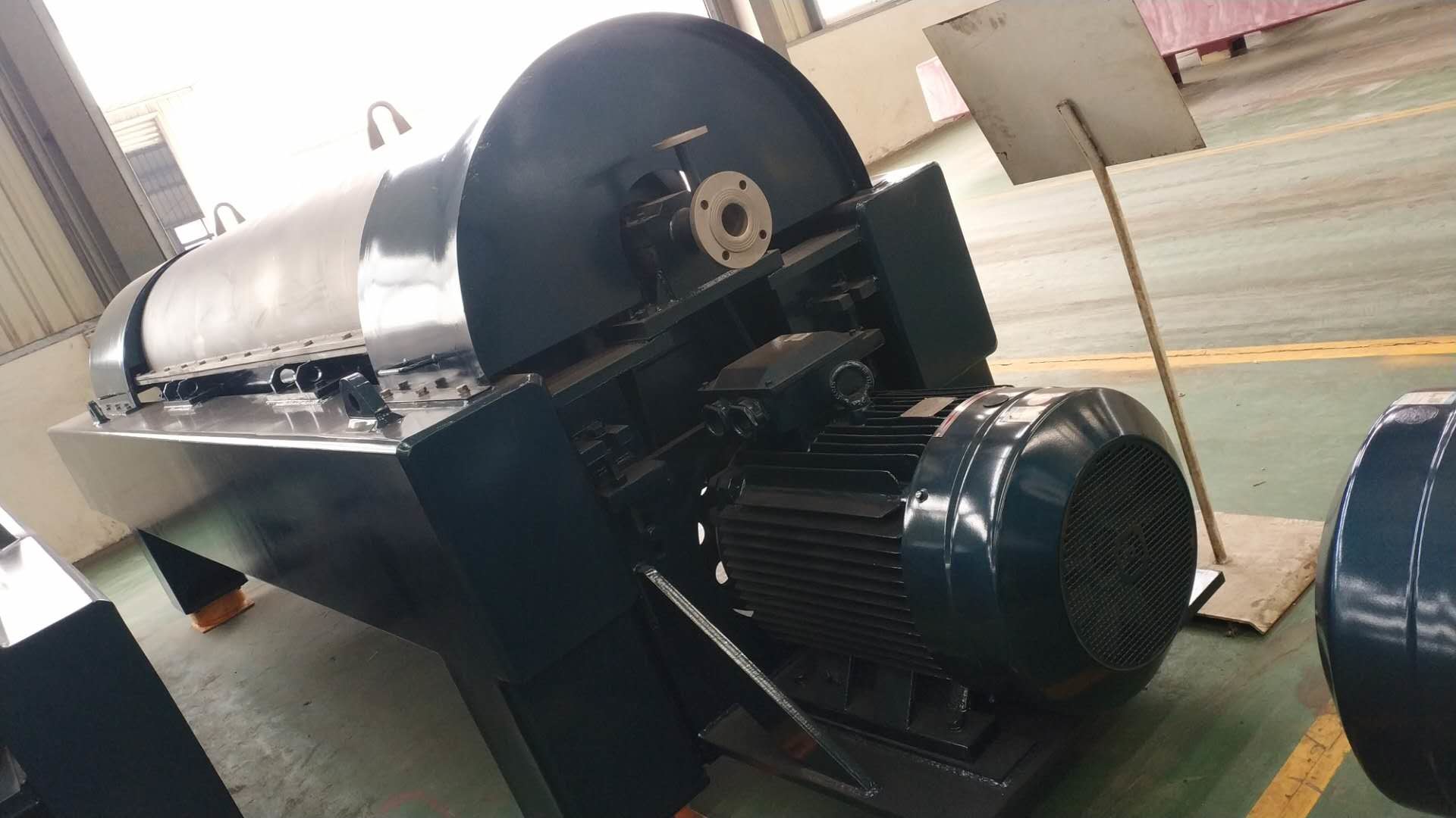 3 Phase Liquid Liquid Solid Separation Waste Water Decanter centrifuges Machine Continuous Tricanter Centrifuge