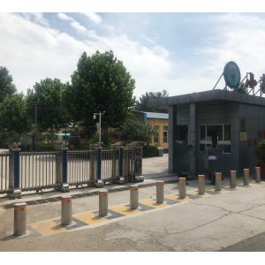 Manual Retractable Bollards with Key Lock and Anti-Ramming Resistance