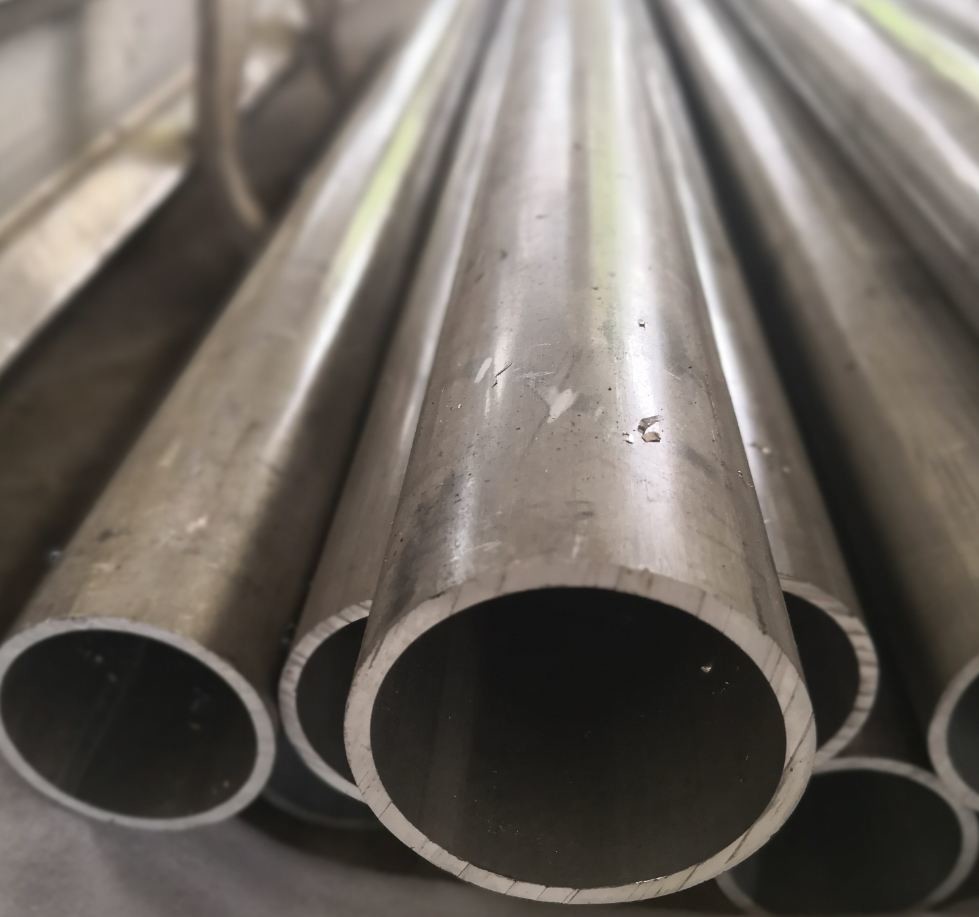 Structural Aluminum Round Tubing Mill Finish Surface Treatment For Military Equipment