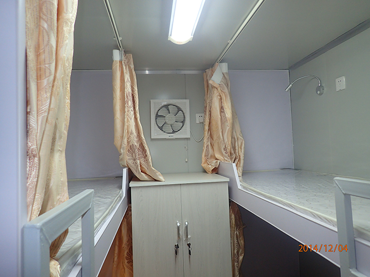 20GP Single Residential Prefabricated Container House 8-Bed Dormitory