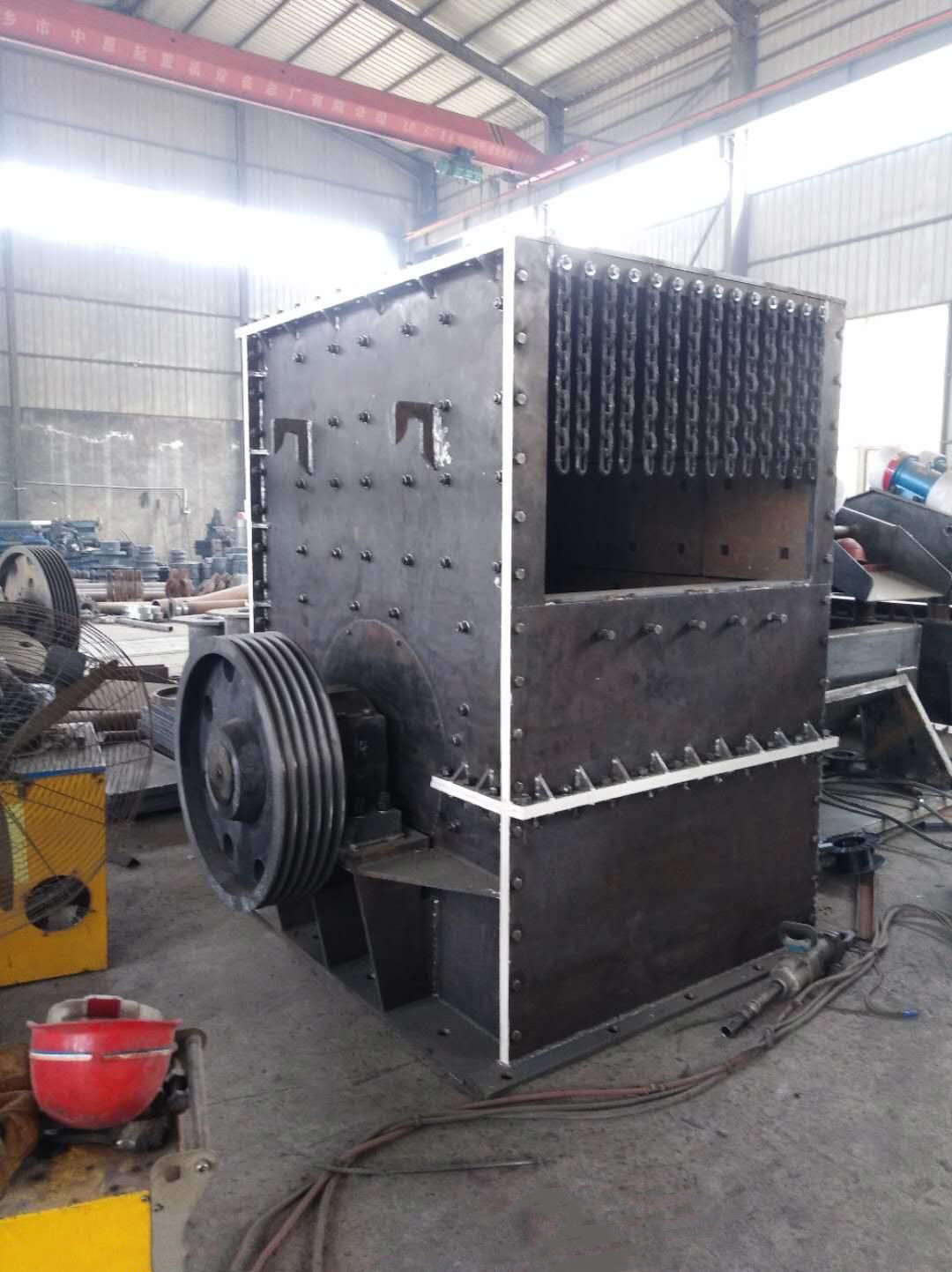 High Capacity Box Crusher Diverse Specs Durable Material Multi Purpose