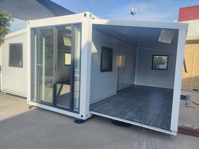 Tiny 40ft Expandable Container Home Assembled 3 Bedroom Prefab House