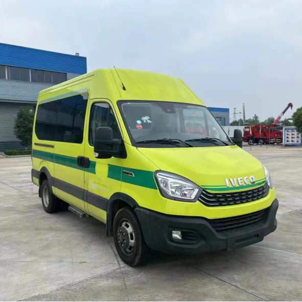 4*2 Iveco Ambulances Euro 6 Classic Emergency Rescue Vehicle With 145km/H Maximum Speed