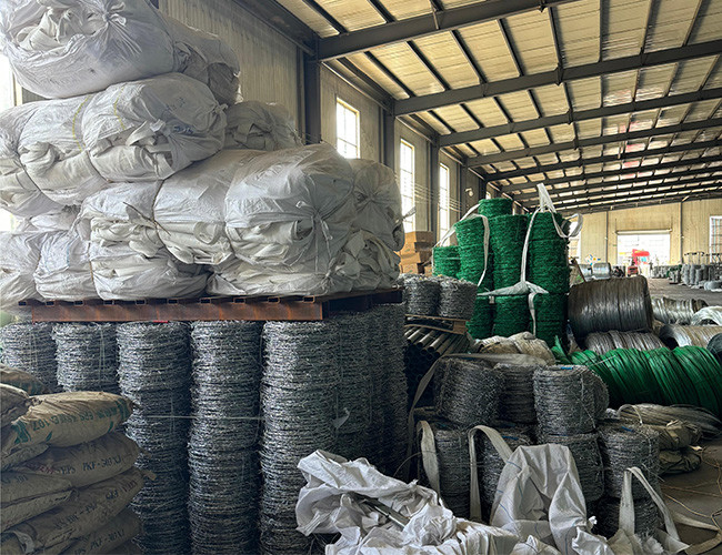 Rust Resistance Single Strand Galvanized Steel Barbed Wire Fence Construction Protection