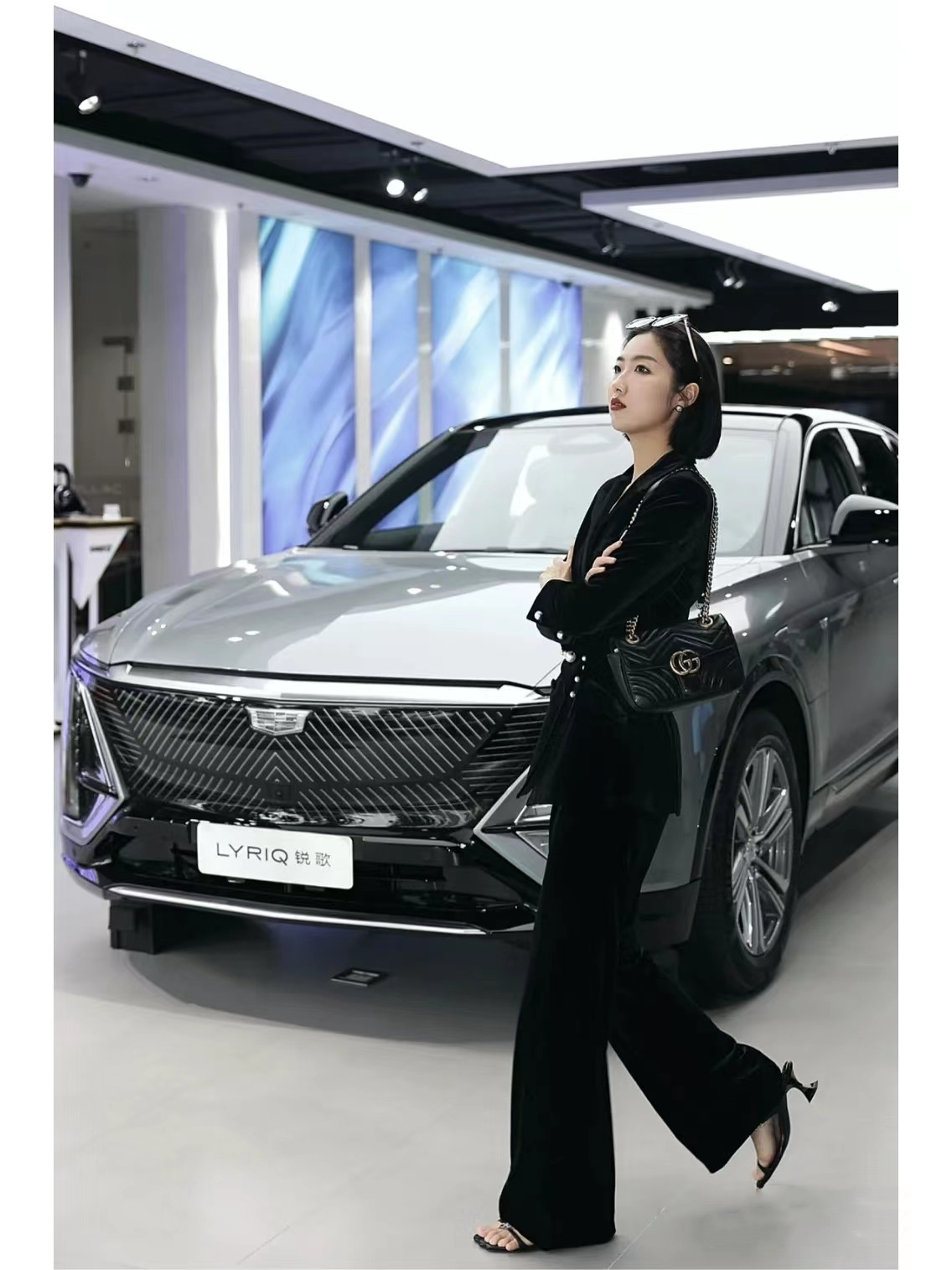 LYRIQ Ca-dillac Electric Super Car 653km Endurance 0.67h Fast Charging Open Sunroof Luxury and Performance Combined