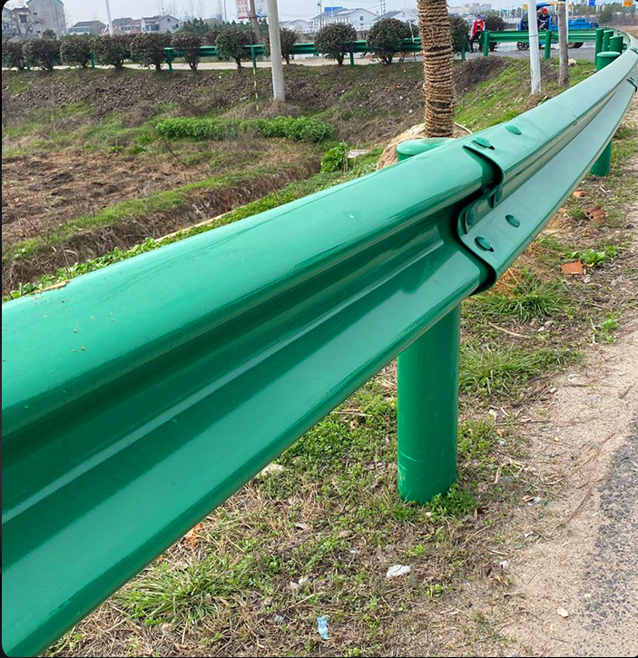 Highway Guardrail Galvanized W Beam Steel Crash Barrier with ISO9001 2008 Certificate