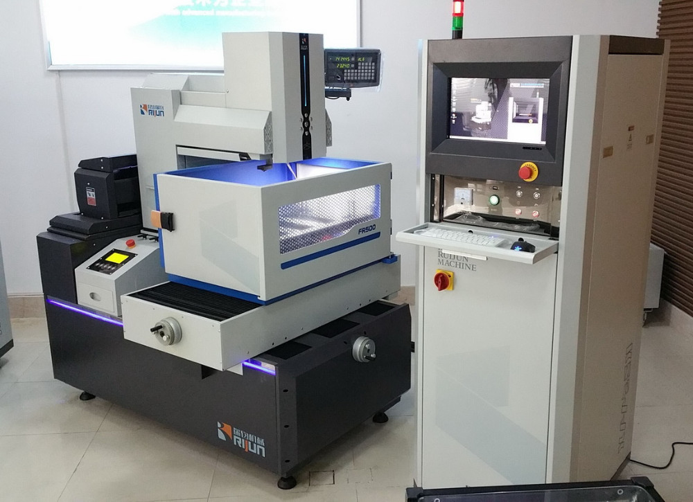 2018 FR series edm wire cutting machine