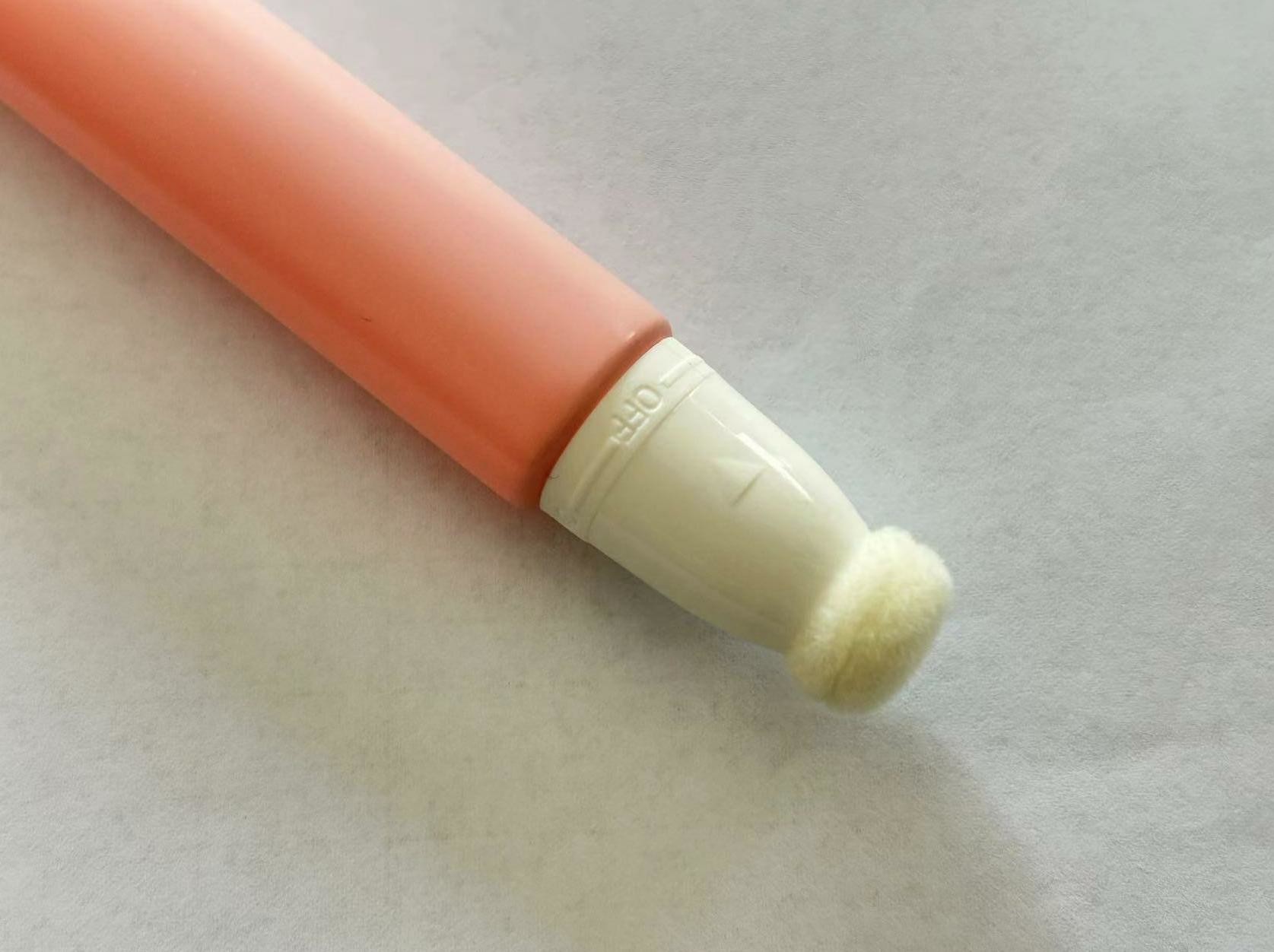 D19mm 10-25ml Squeeze Custom Cosmetic Tubes Rotating Brush BB Concealer Tube