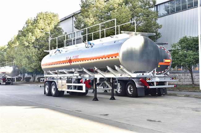 3 Axles 45000 Liters Mobile Fuel Tanker Trailer Diesel Tank Trailer With 3 Compartments