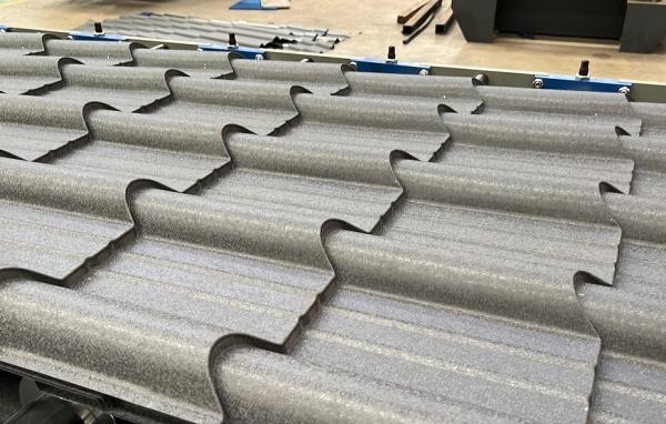 PPGL AZ150 Trapezodial Steel Tiles PVDF Sherwin-Williams 40-Years Warranty