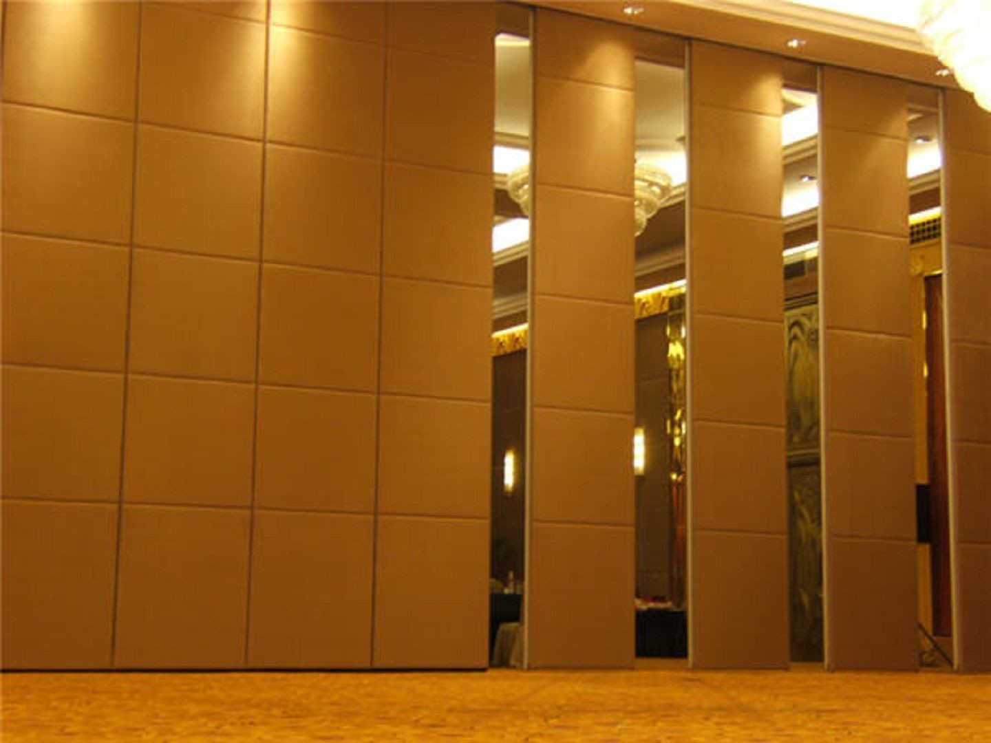 Floor To Ceiling Sound Proof Partitions For Banquet Hall 6 Meters Height