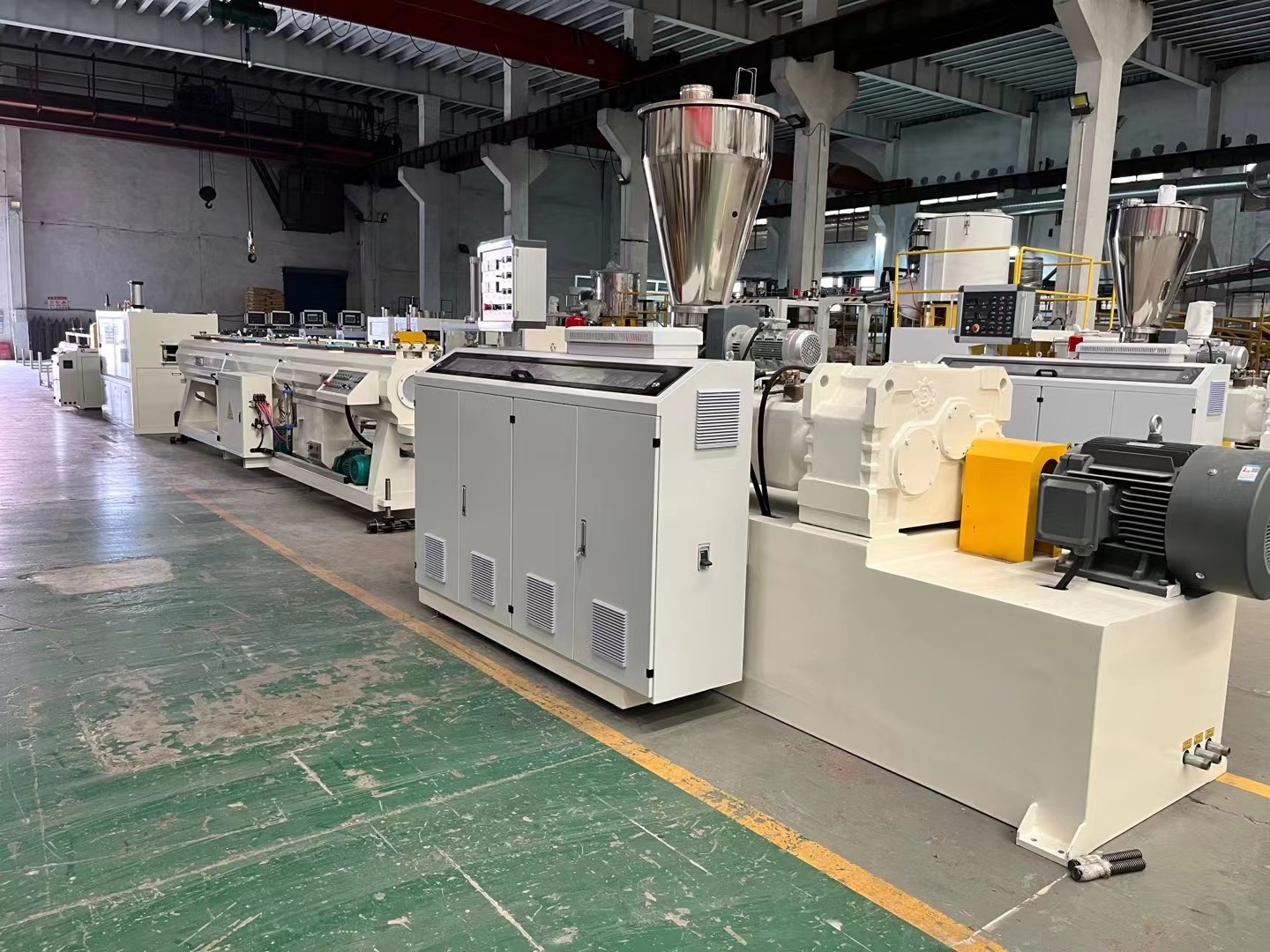150-250KG/H Capacity high quality 16-160mm PVC Pipe Extruder